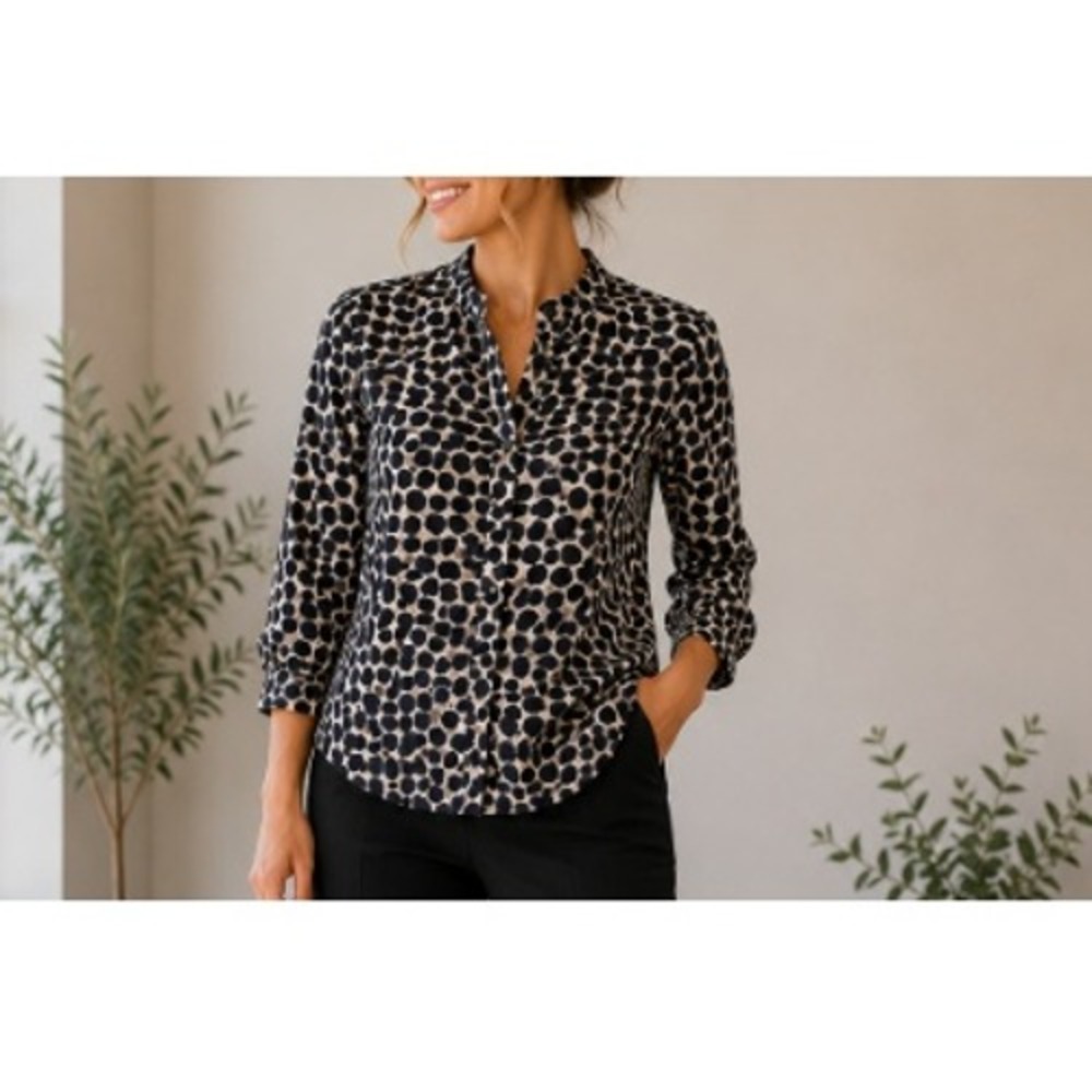Banana Republic Women's Navy Pebble Print‎ 3/4 Sleeve Button Front Blouse Size S